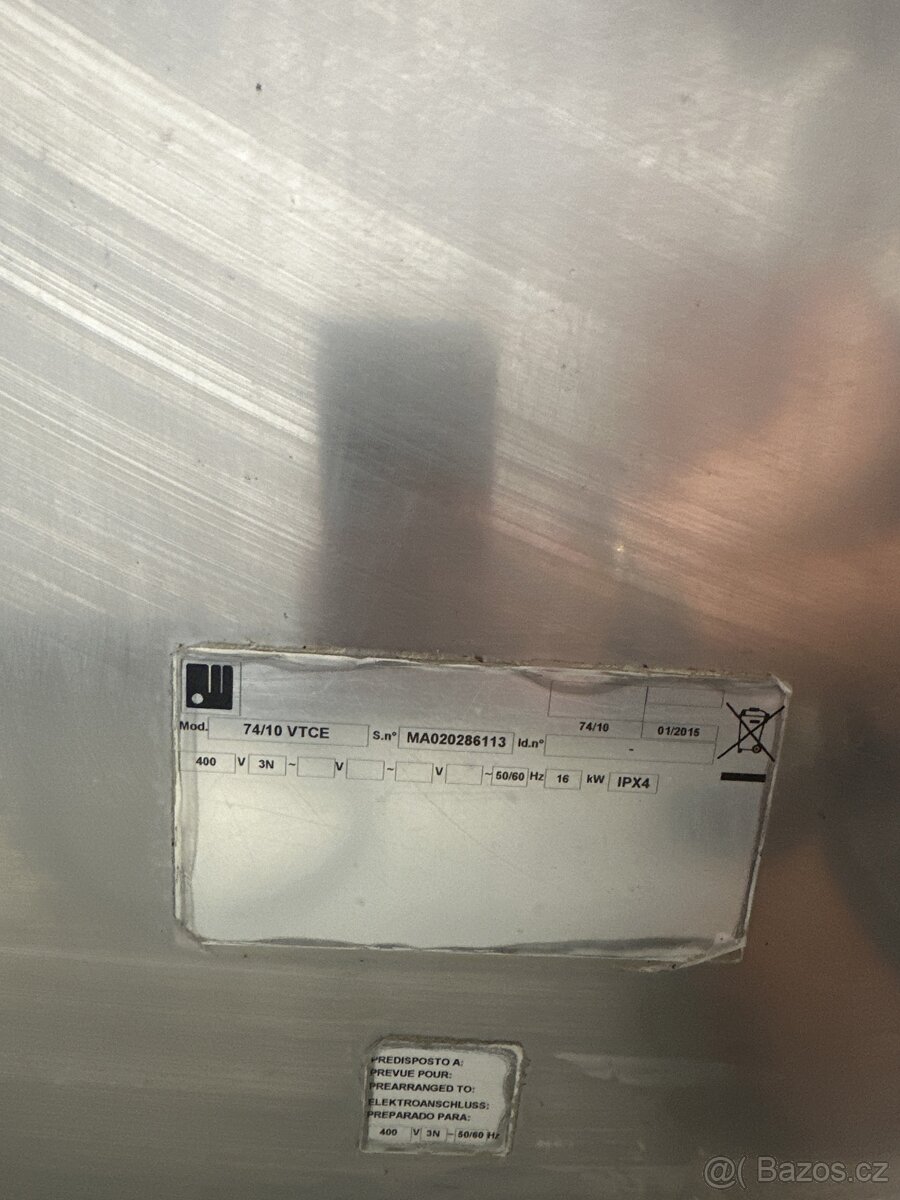 Sklokeramický sporák s elektrickou troubou OLIS - 3