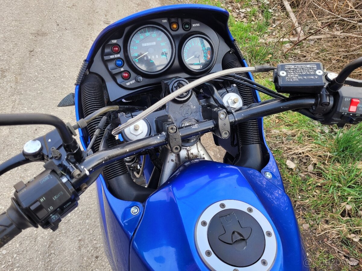Kawasaki KLE 500, doklady