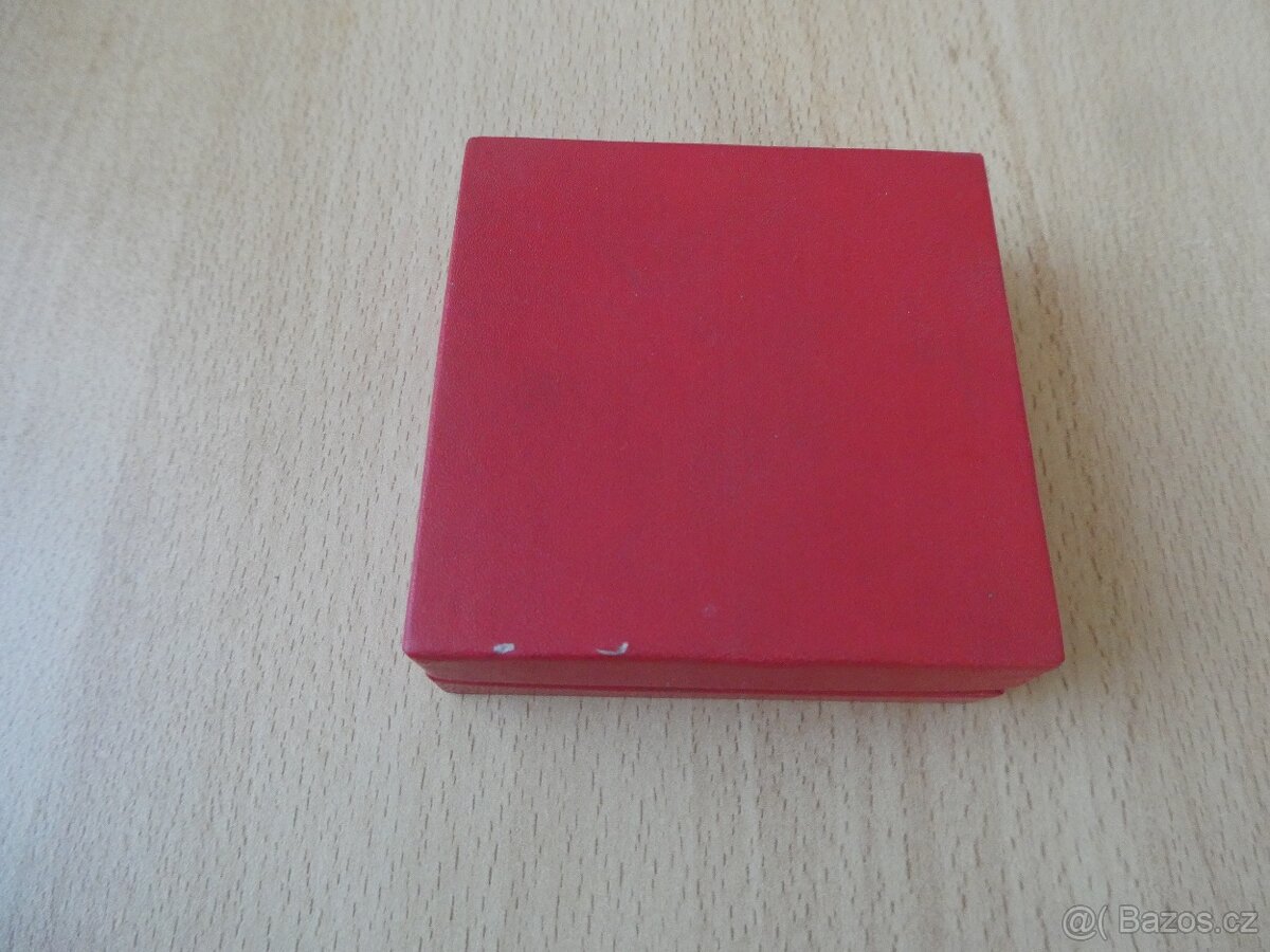 Medaile + odznak Vzorný pracovník - 3