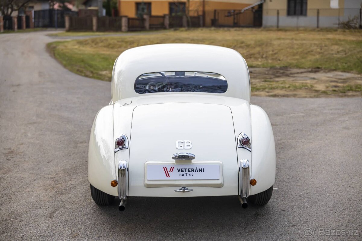 Jaguar XK120 Coupe - 3