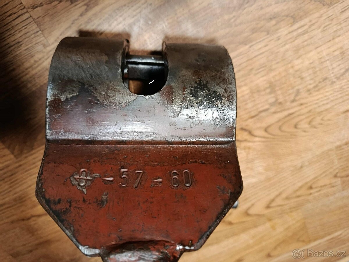 SVAŘOVACÍ PŘÍPRAVEK č. 2 - k zafixování souososti trubek - 3