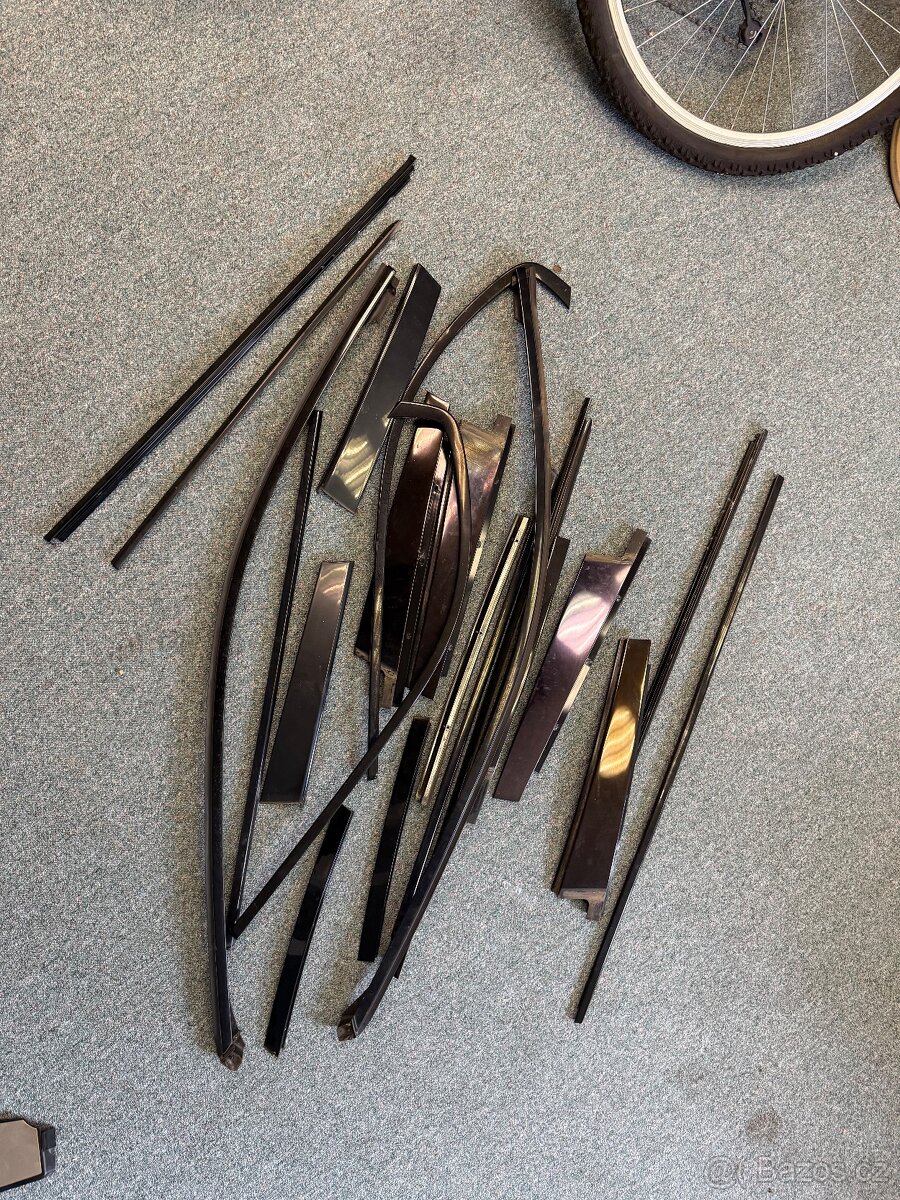 Bmw e61 530xd díly: - 3