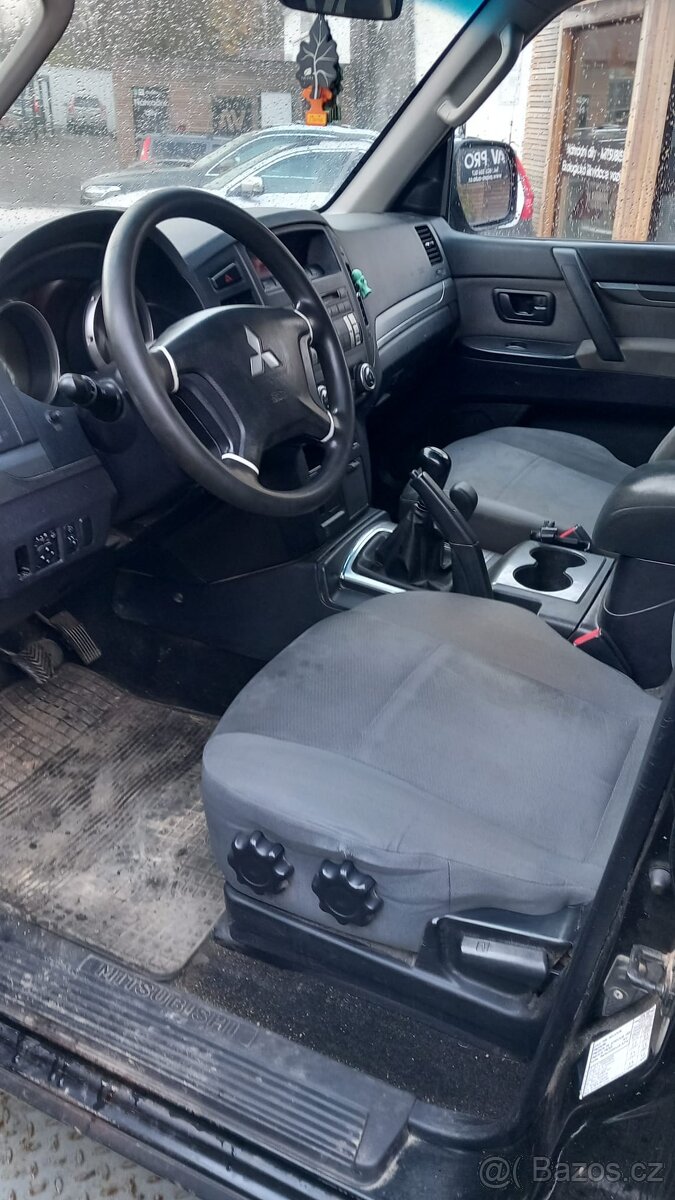 Mitsubishi Pajero IV 3,2DID 147kW, kód motoru 4541,manual - 3