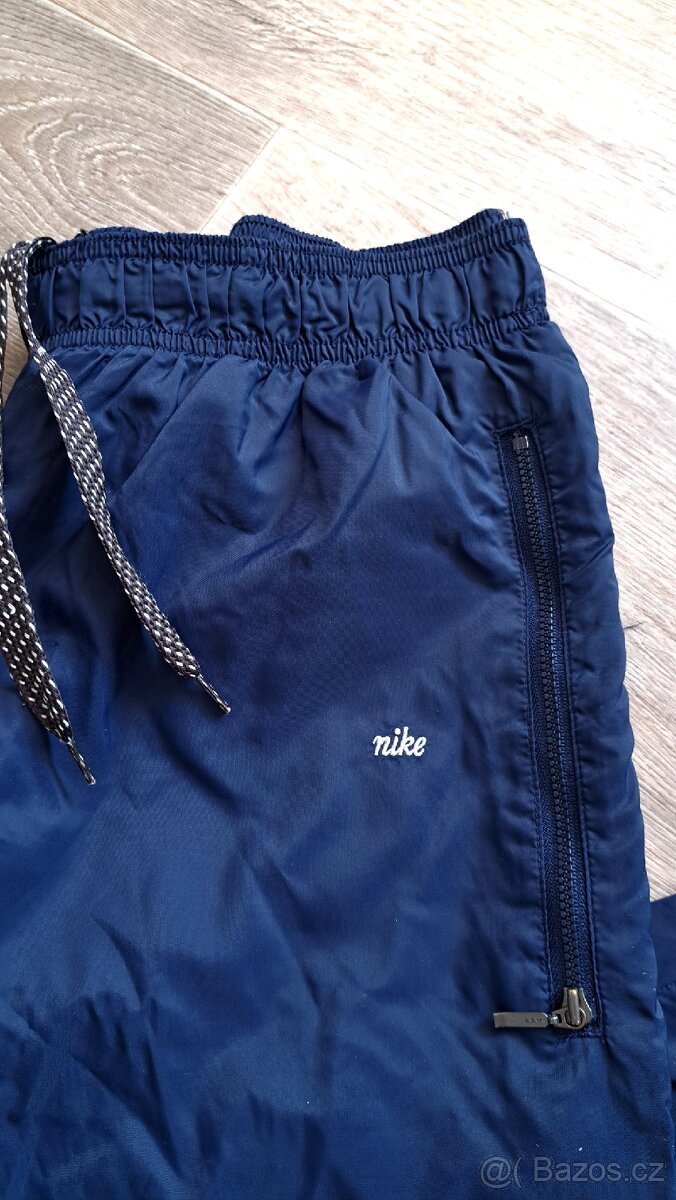 Krásné pánské šusťákové tepláky Nike - 3