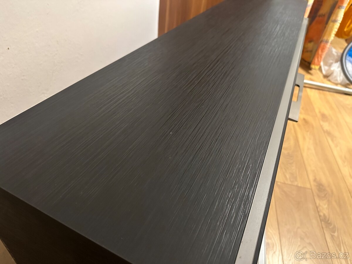 Designové závěsné skřínky - 3