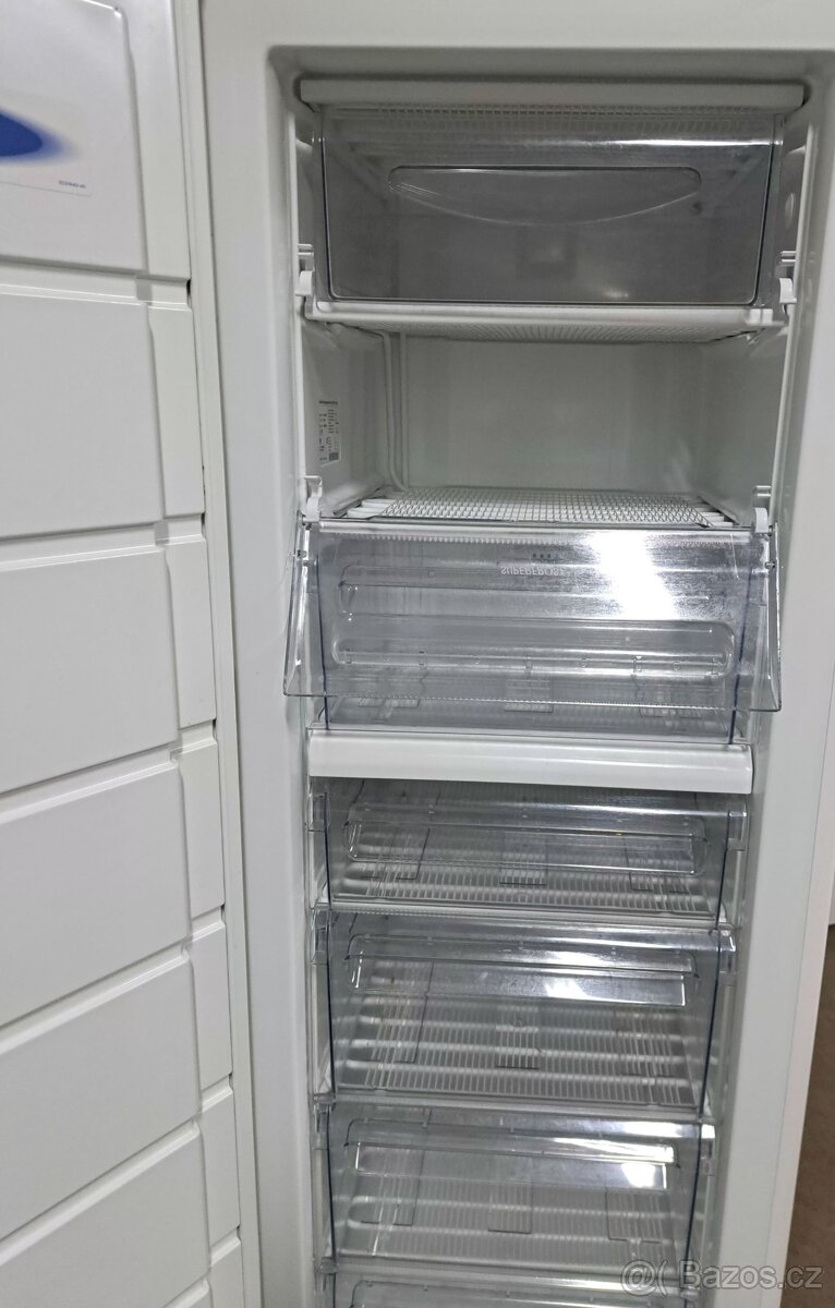 Mrazák 7 šup. Privileg oko_energiesparer. - 3