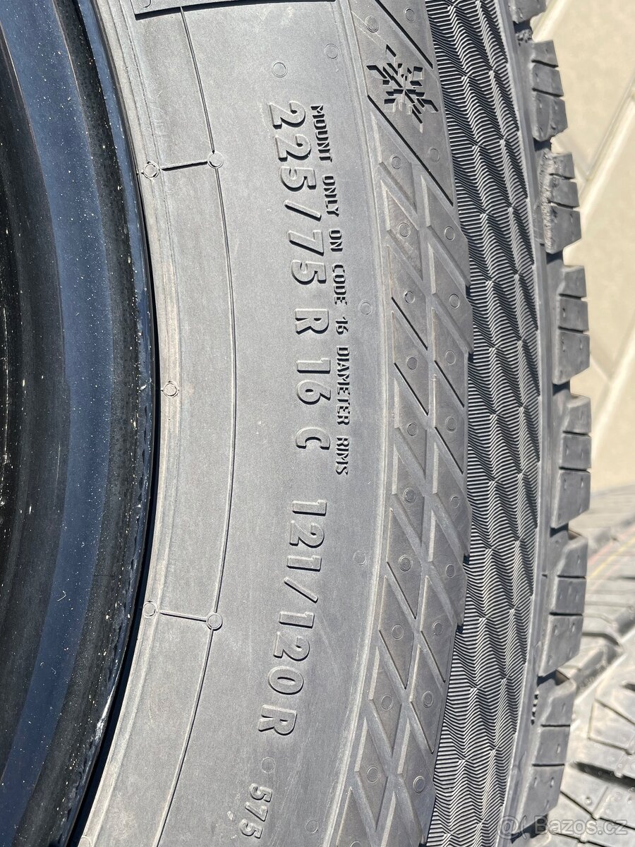 Celoroční pneu - 3