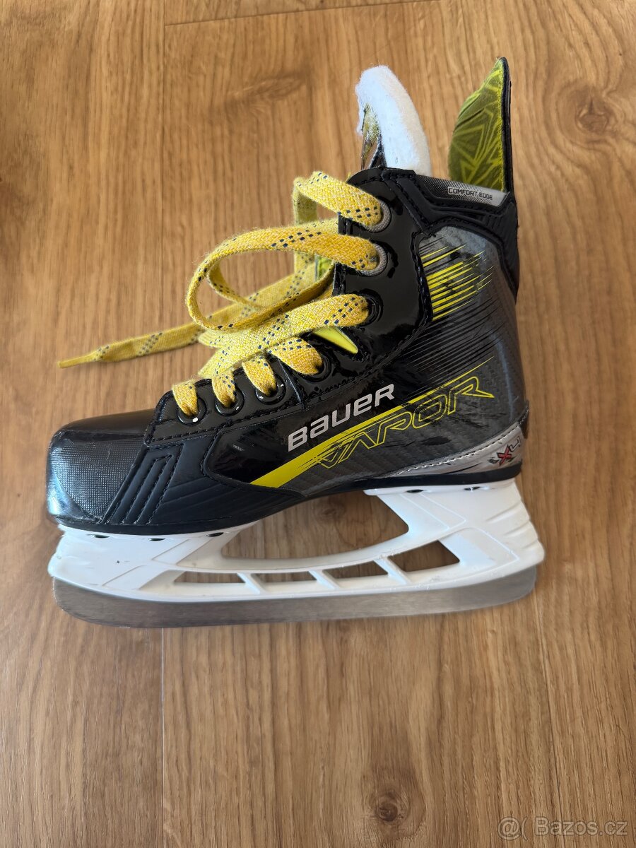 Prodám brusle Brusle Bauer Vapor X4 Yth 13.0 - 3