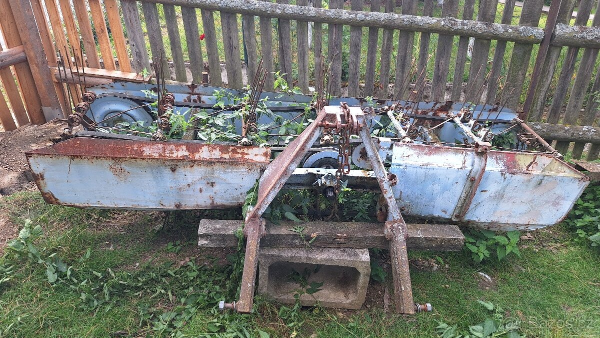 shrnovač sena TON 250 - 3