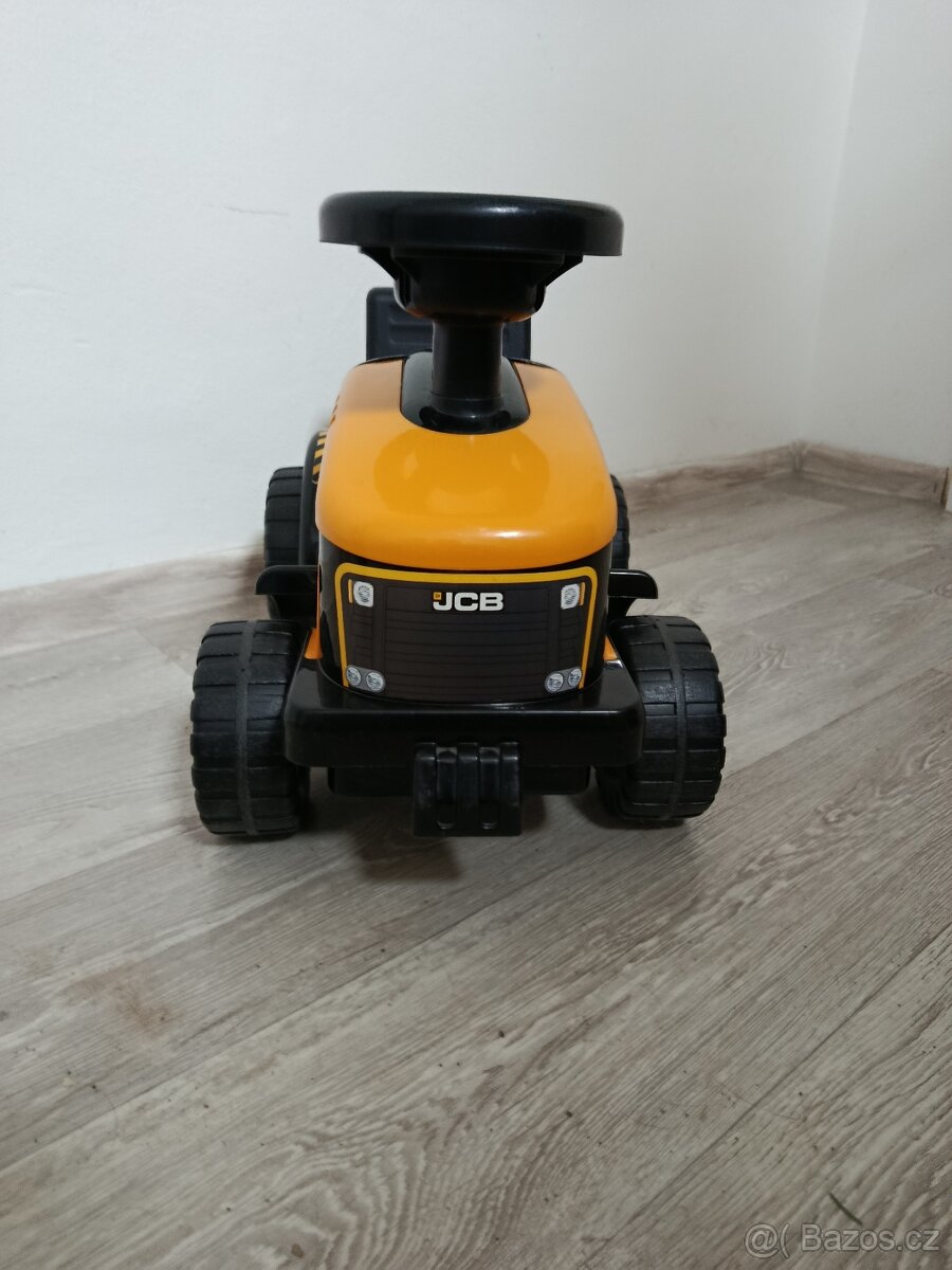 Odrážedlo JCB - 3
