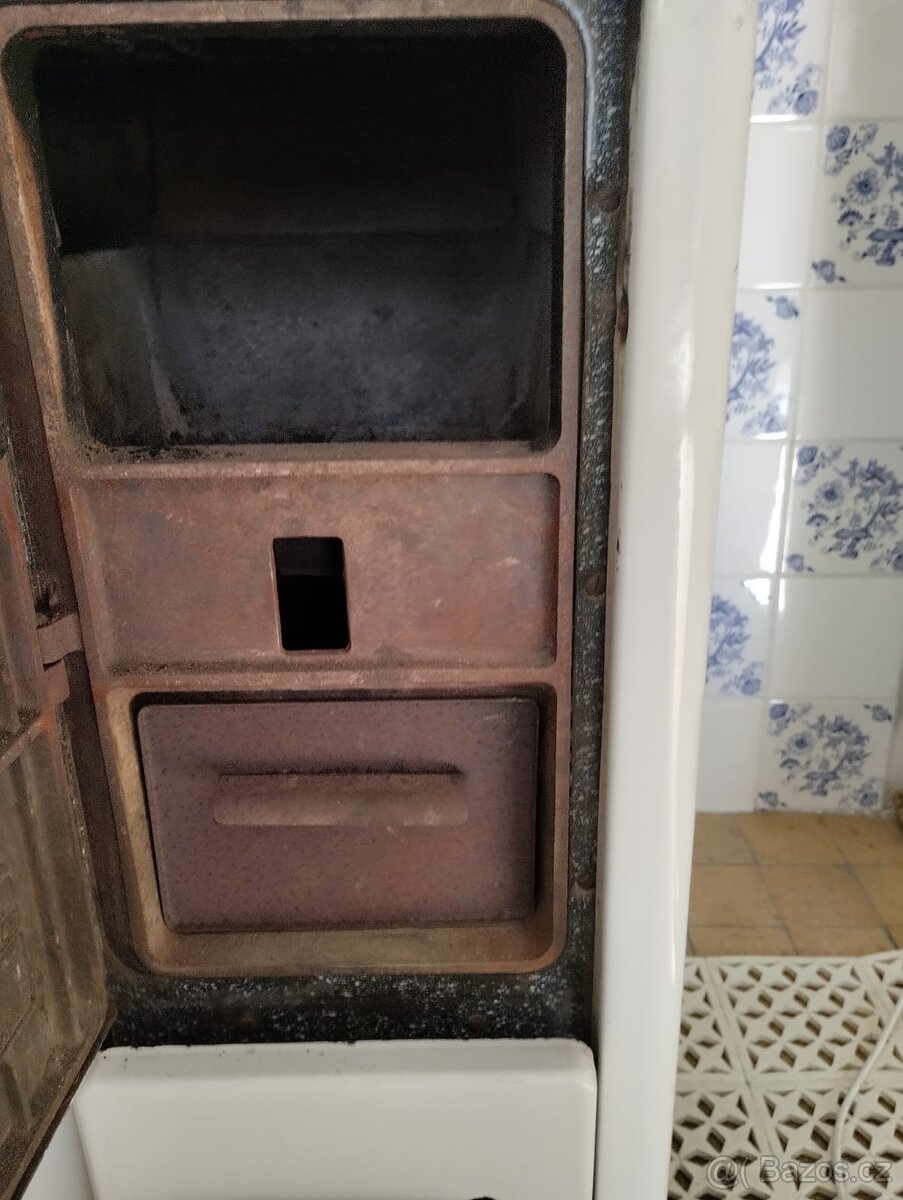 Kamna Mora - pevná paliva - 3