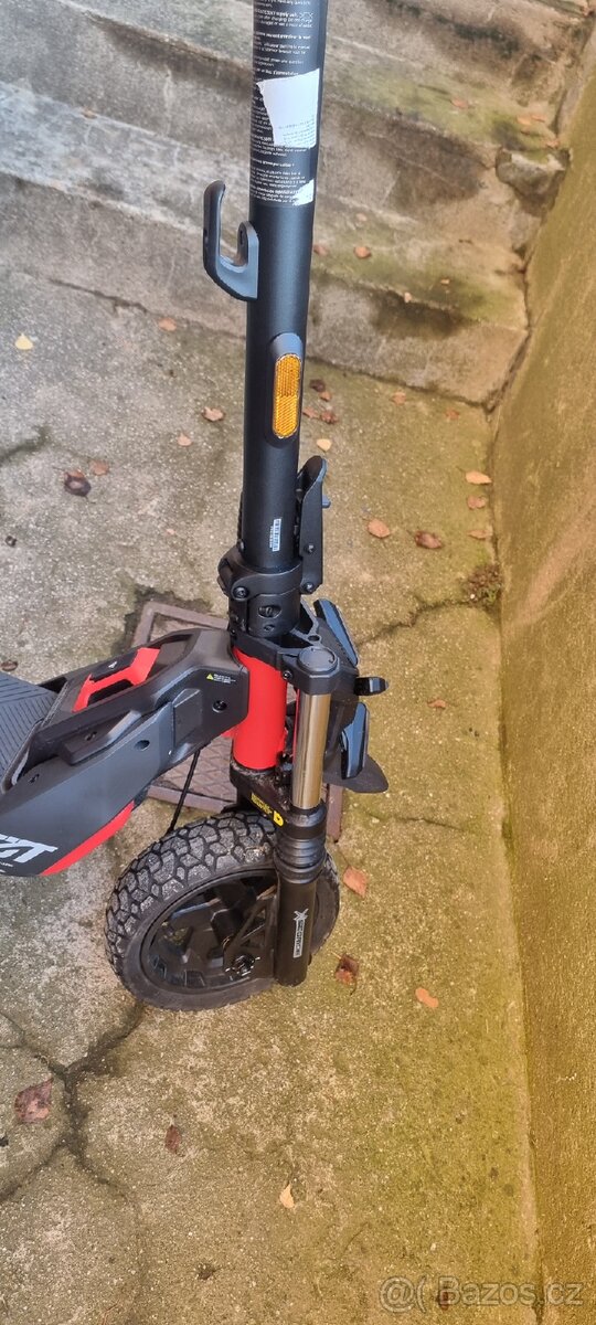 Segway zt3 pro e koloběžka - 3