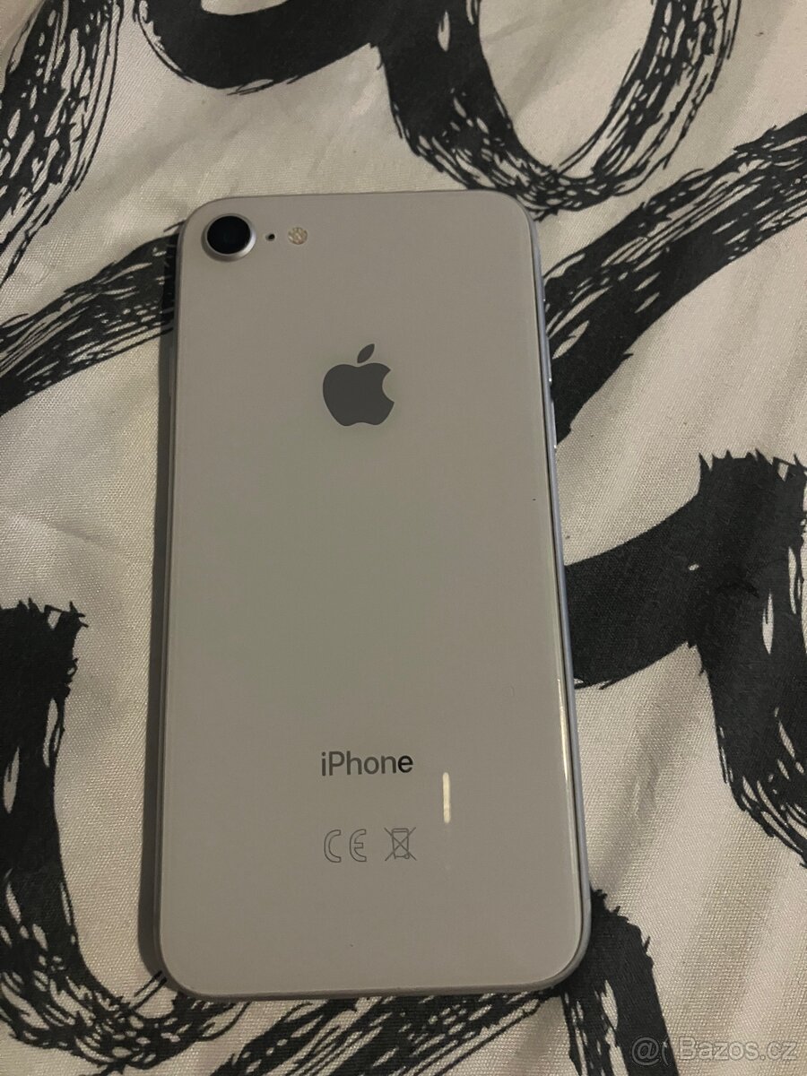 iPhone 8 silver 64gb není plně funkční - 3
