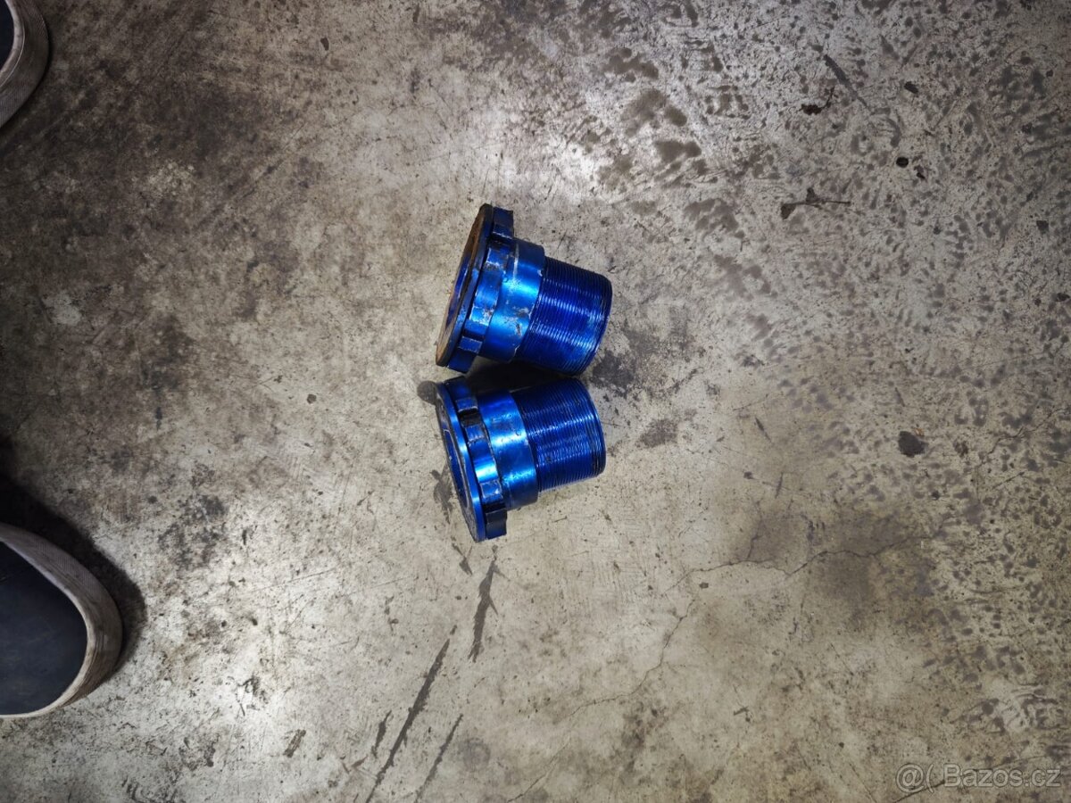 Stavitelné podložky ( matice ) pod zadní pružiny BMW - 3