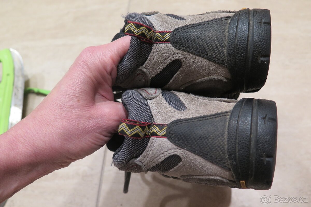 Trackové boty Vibram, Goretex, vel. 28 - 3