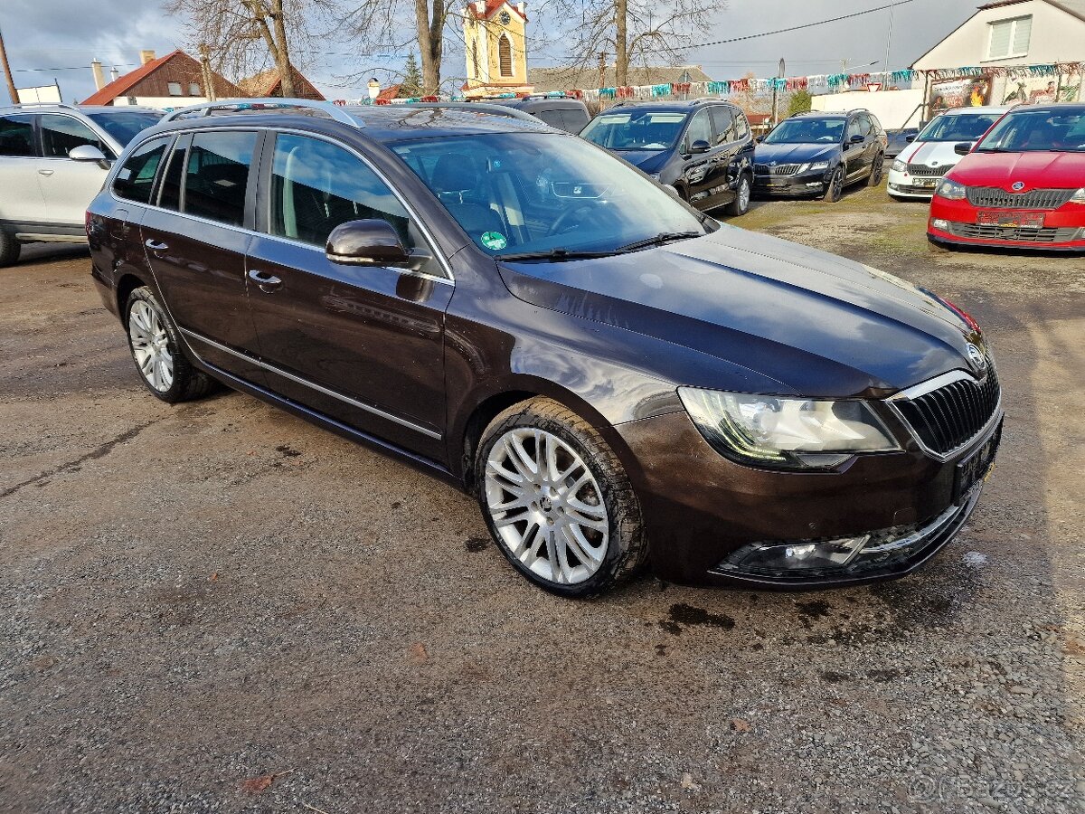 Škoda Superb 2,0TDI 125KW ELEGANCE - 3