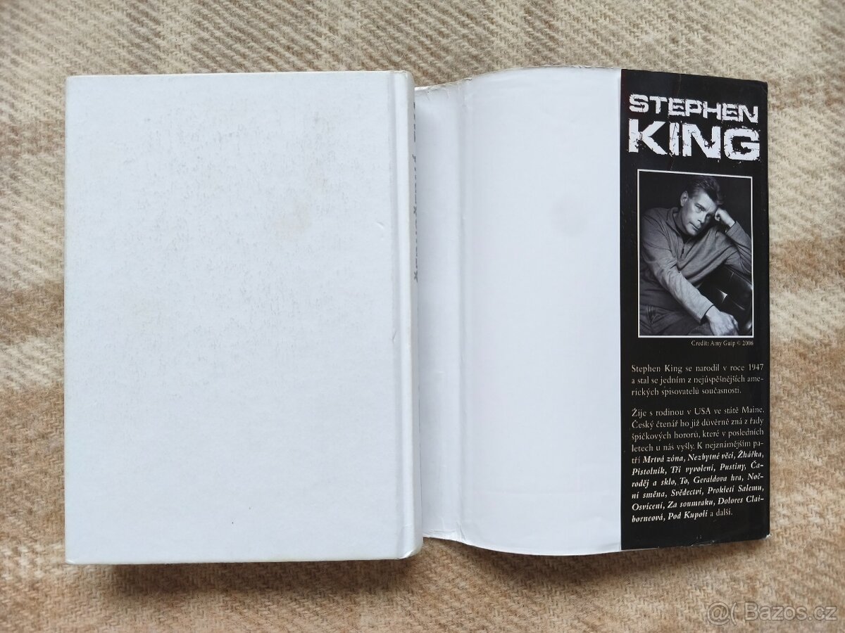 Kniha Stephen King: Černočerná tma - 3