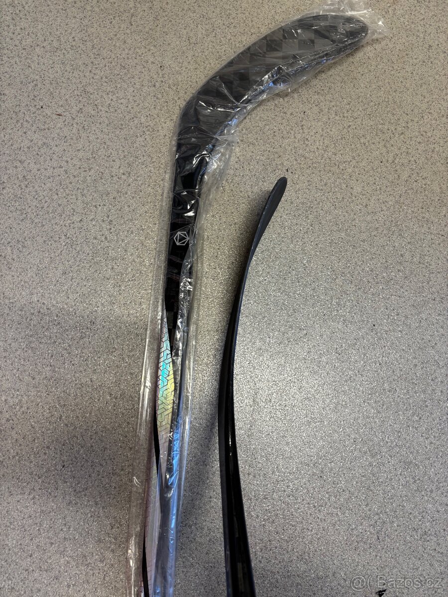 Hokejky Bauer Proto R - 3