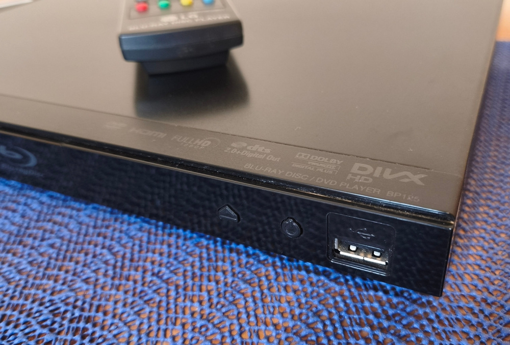 Blu-ray, DVD přehrávač LG BP125 - Super stav - 3