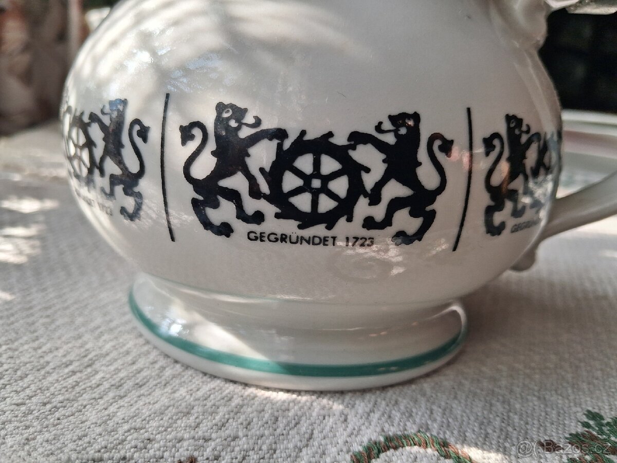 Keramicky korbel s cínovým víkem - 3