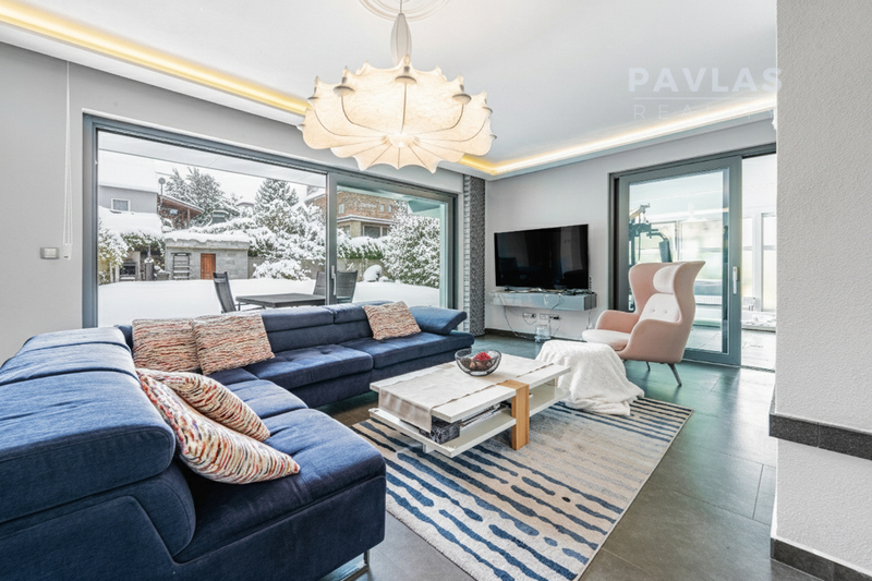 Rodinná rezidence v Novém Spolí – Luxus, prostor a wellness - 3