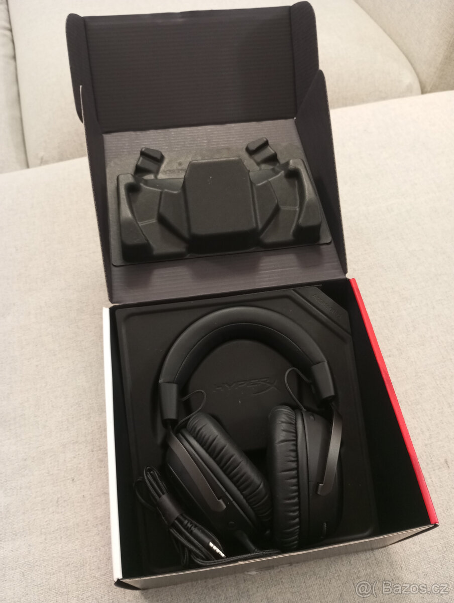 Herní sluchátka - HyperX Cloud III Black - 3