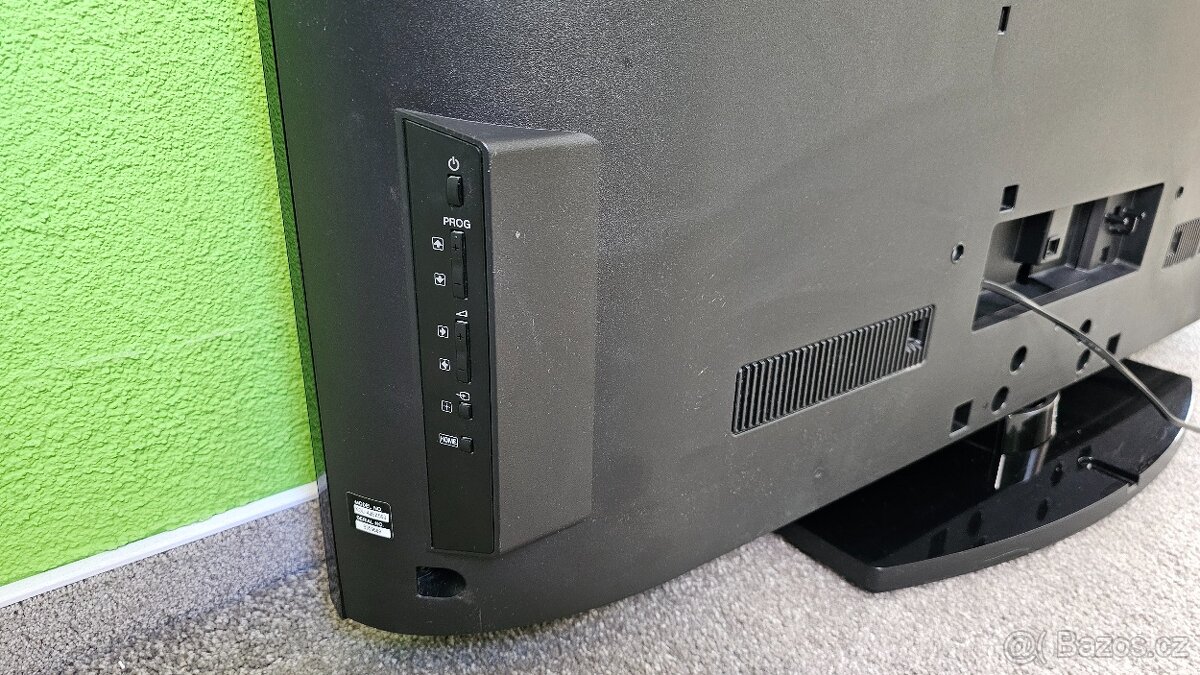 FullHD TV SONY Bravia KDL-40EX500 - 3