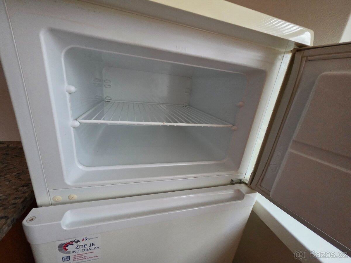 Zanussi lednice malá s mrazákem - 3