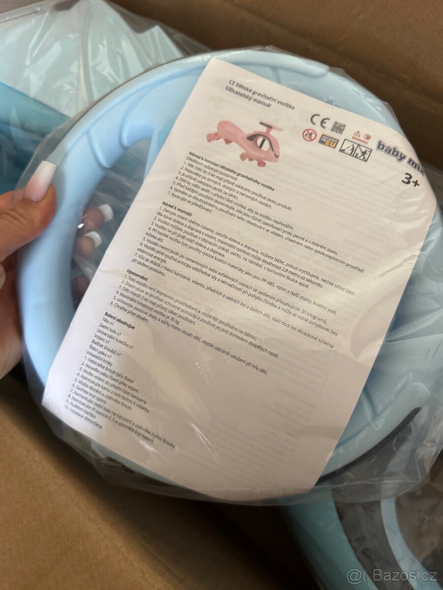 Dětské odrážedlo modré s LED - 3