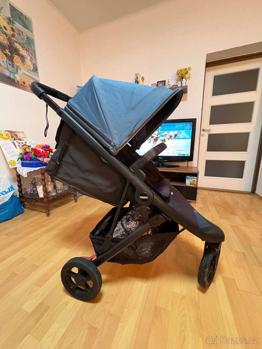 Kočárek thule spring - 3