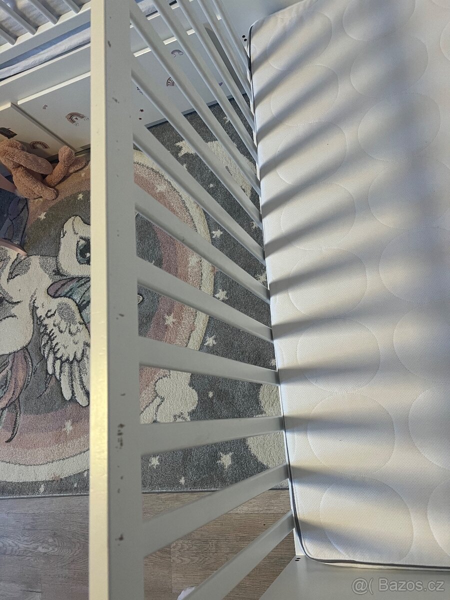 Dětská postýlka Ikea Stuva vč. kvalitní matrace - 3