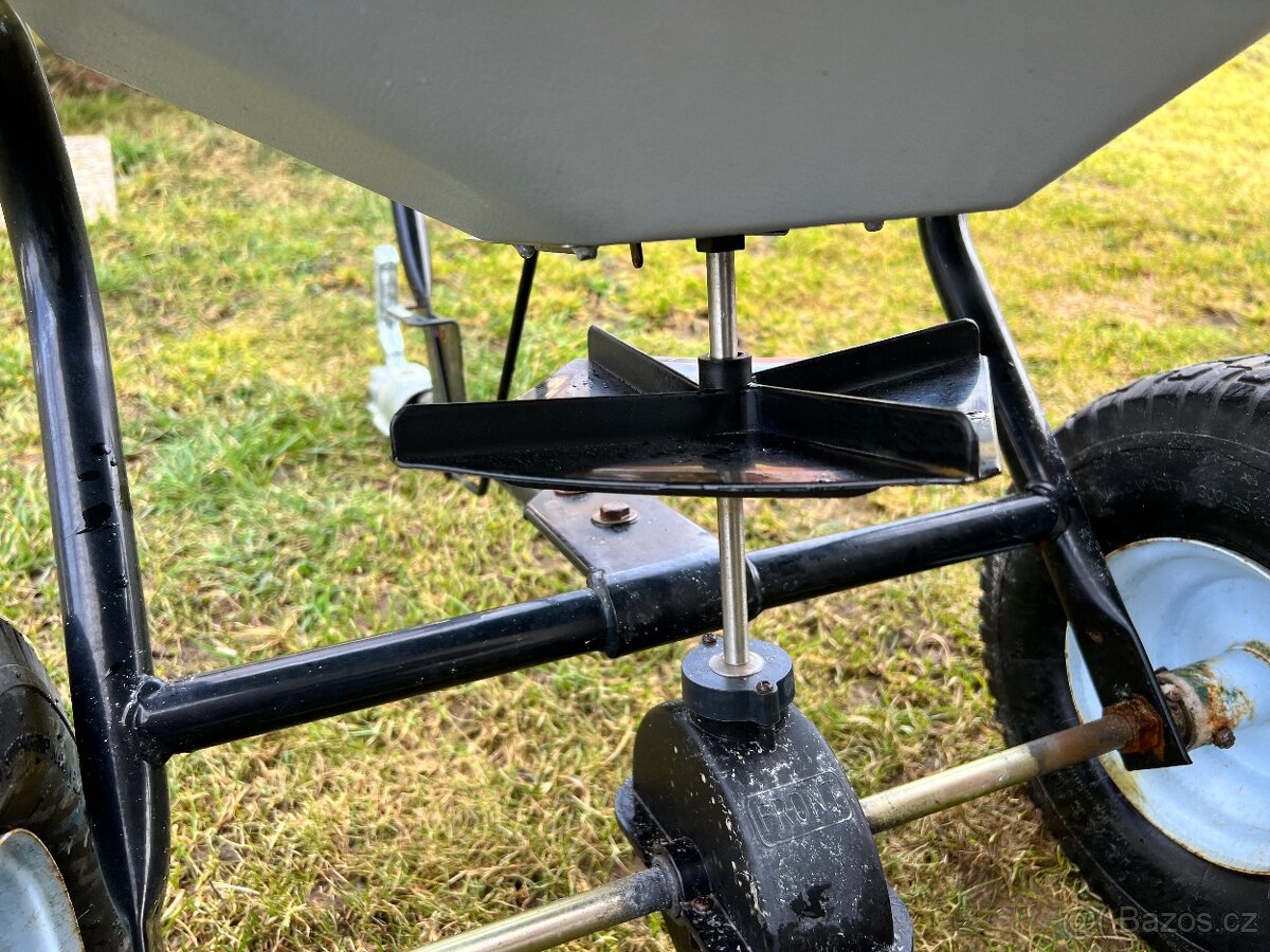 Posypový vozik Shark - 3