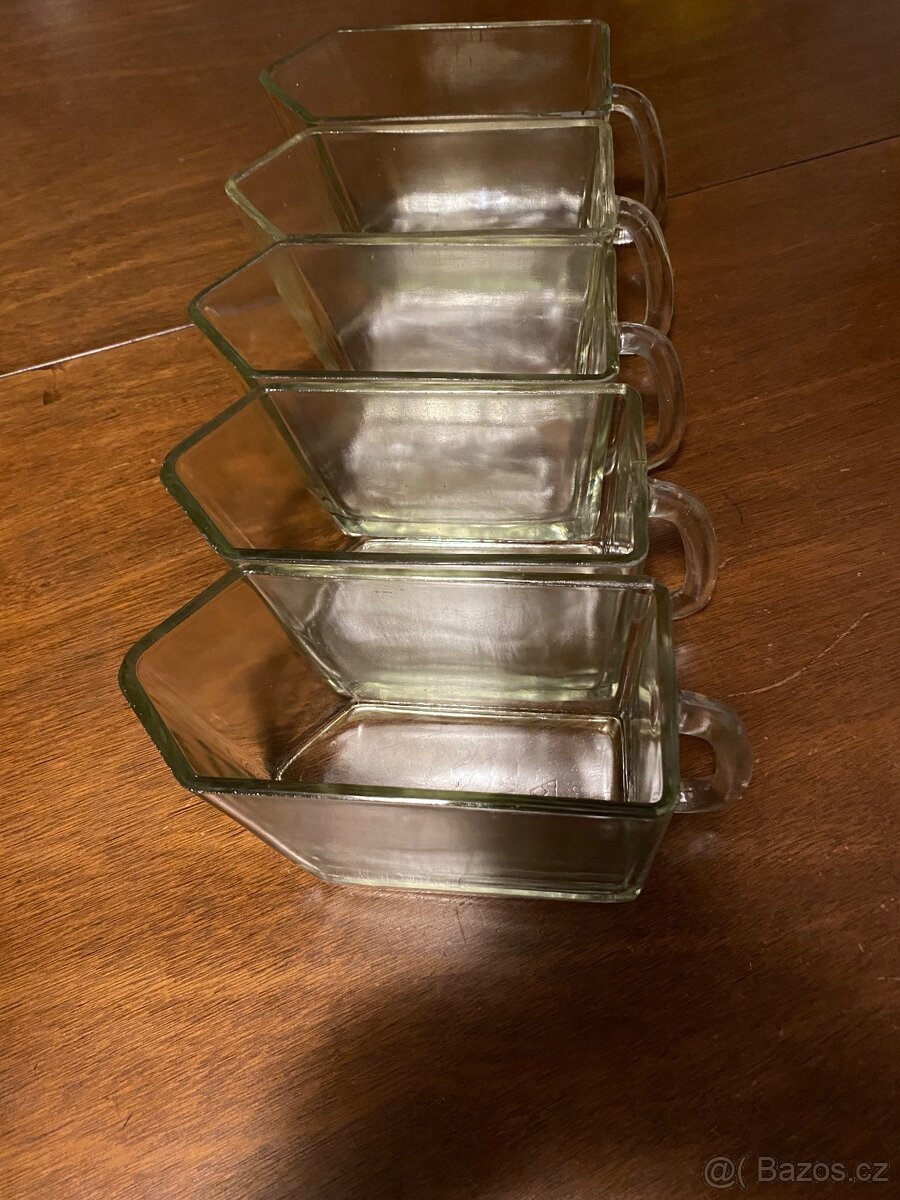 Skleněné dózy - 3