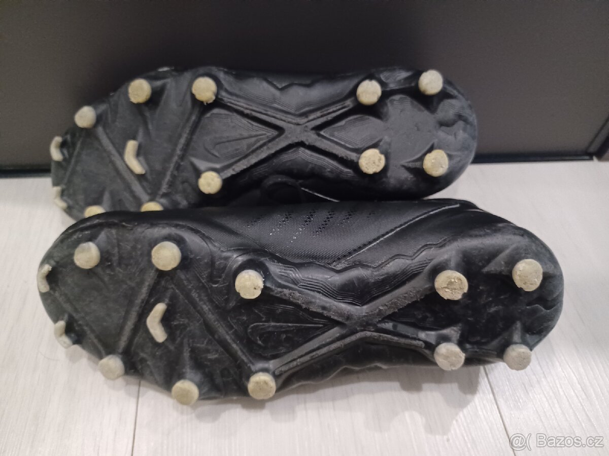 Kopačky Nike JR PHANTOM LUNA II 37,5 - použité - 3