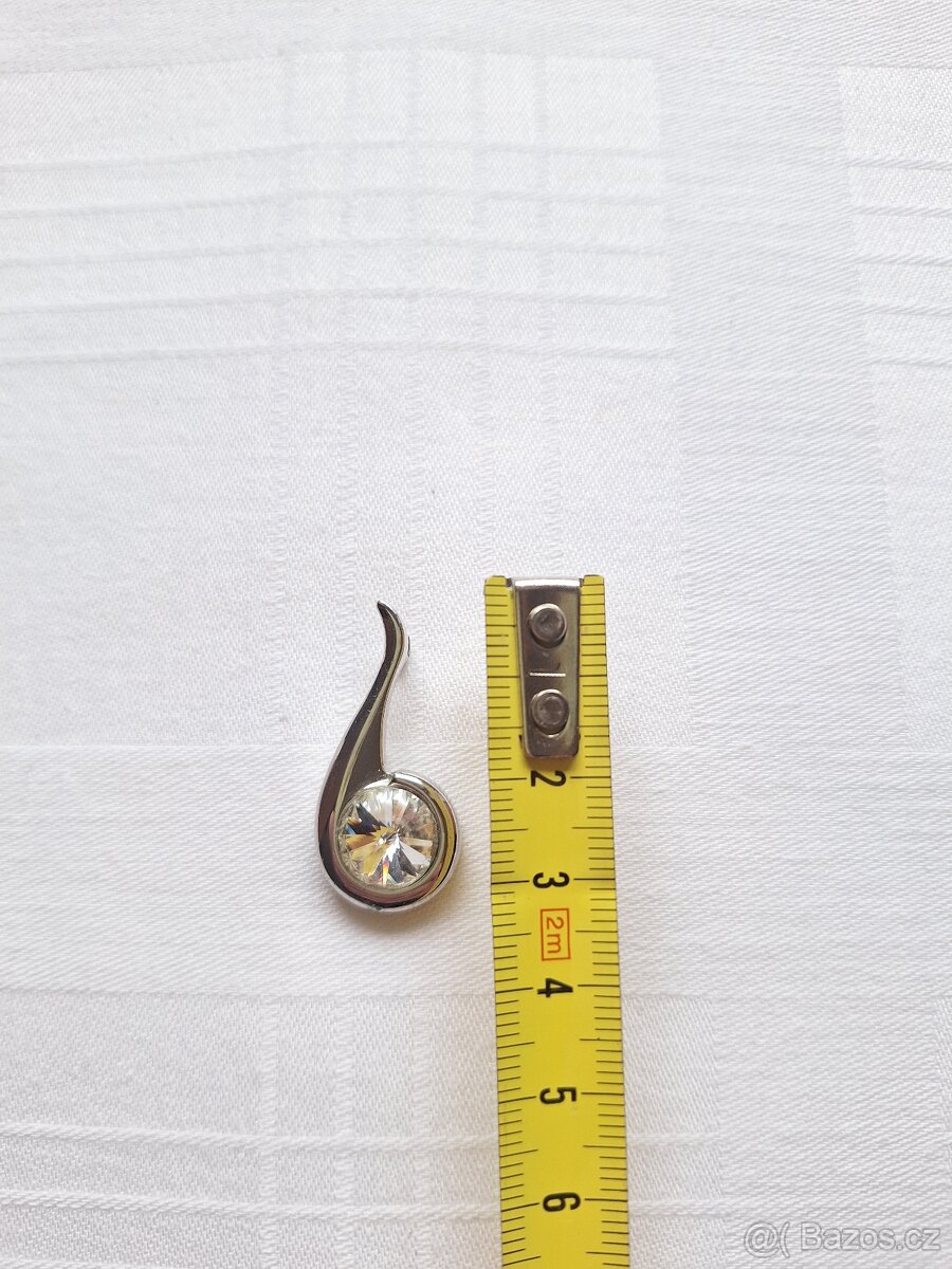 Elegantní přívěsek na řetízek s kamínkem - 3