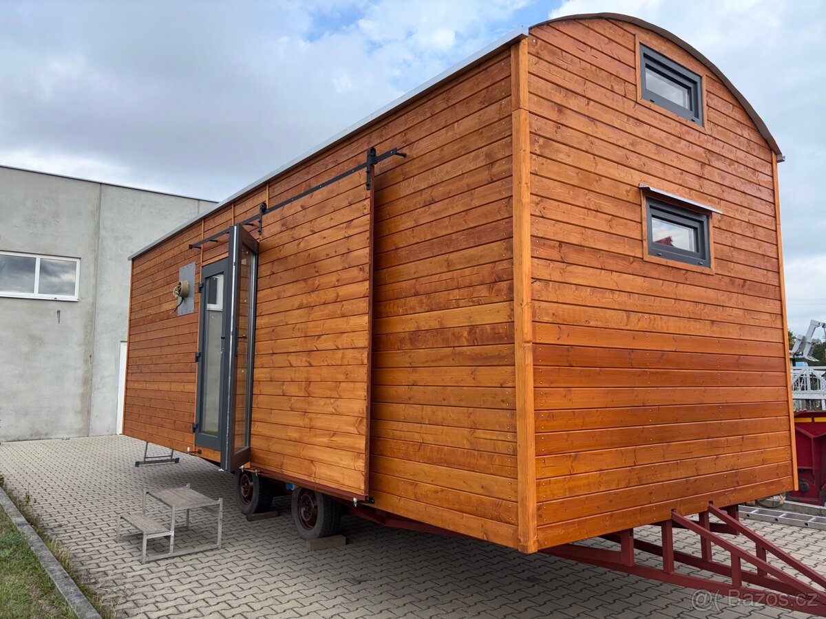 Zakázková maringotka 8×3 m – připravená k bydlení či rekreac - 3