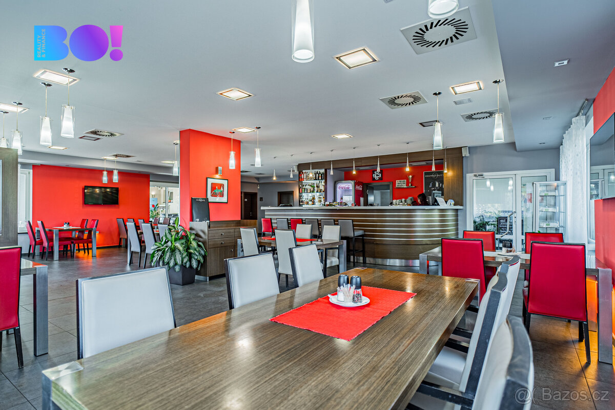 Prodej komerčního objektu s restaurací s 4 tenisovými kurty - 3