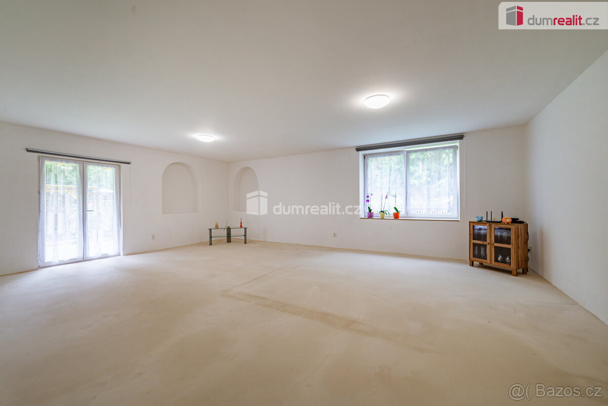 Krásný samostatný prostorný byt 3+1 po kompletní rekonstrukc - 3