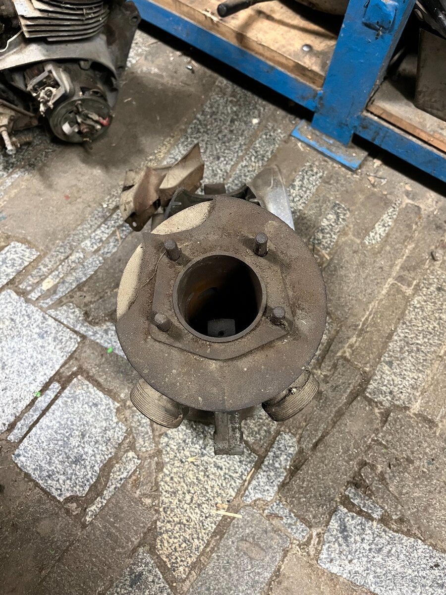 polo-motor JAWA 250/353 - 3