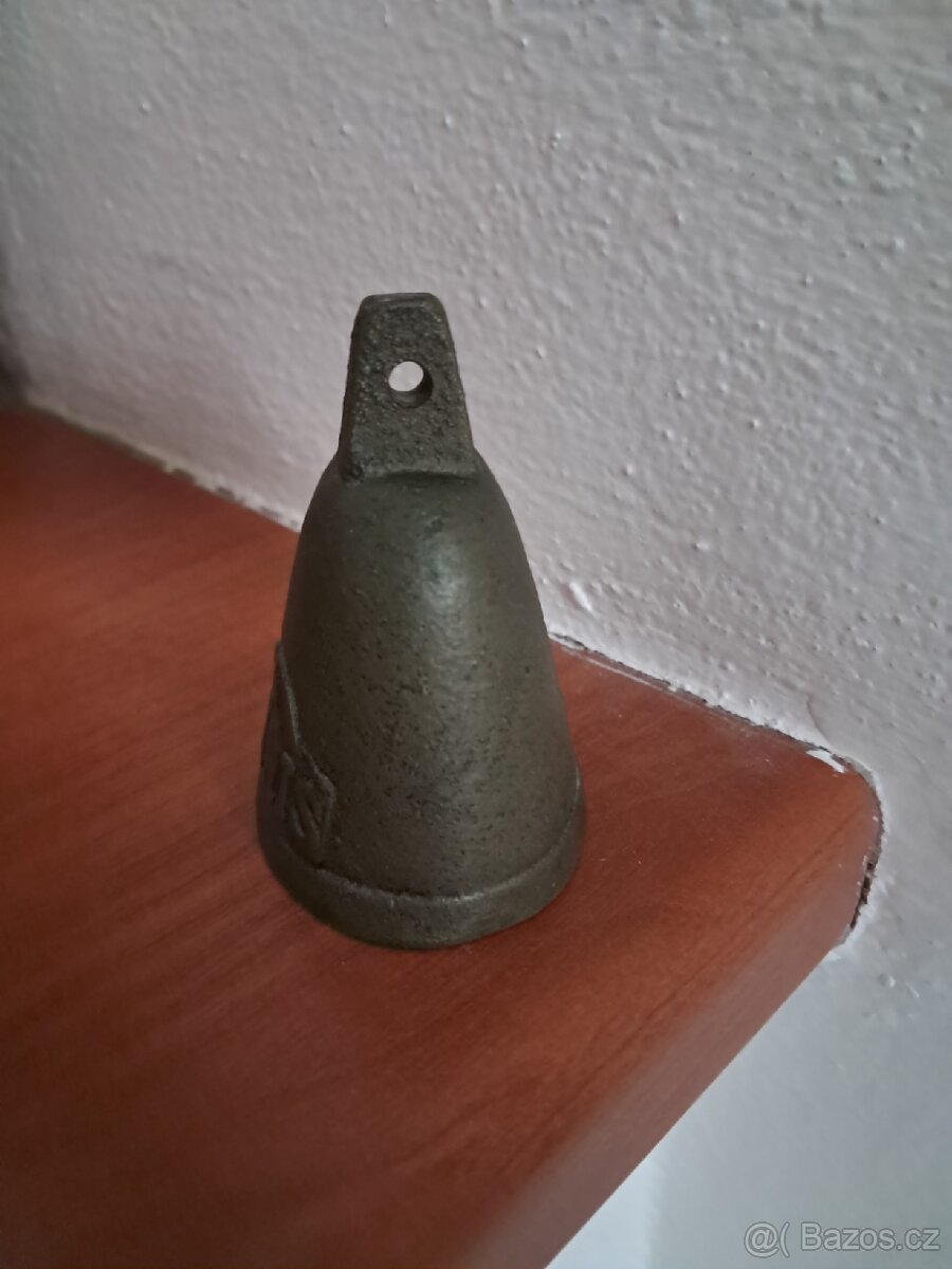 Starý zvonek A Paris - 3