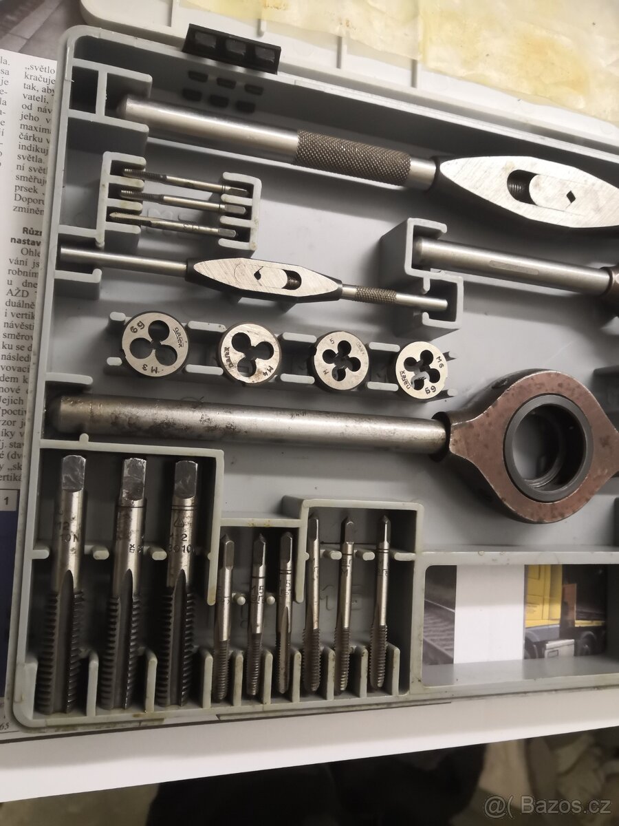 P: sada závitníků narex M1 - 3