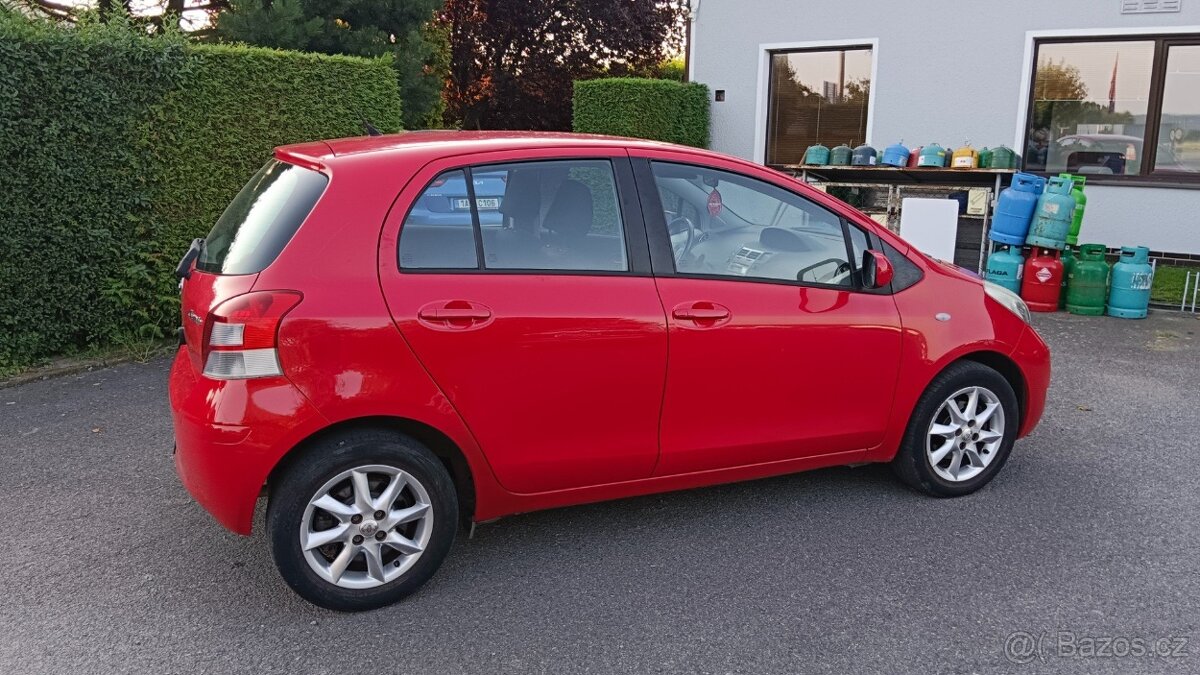 Daihatsu Charade 1.3I 73 KW - 3