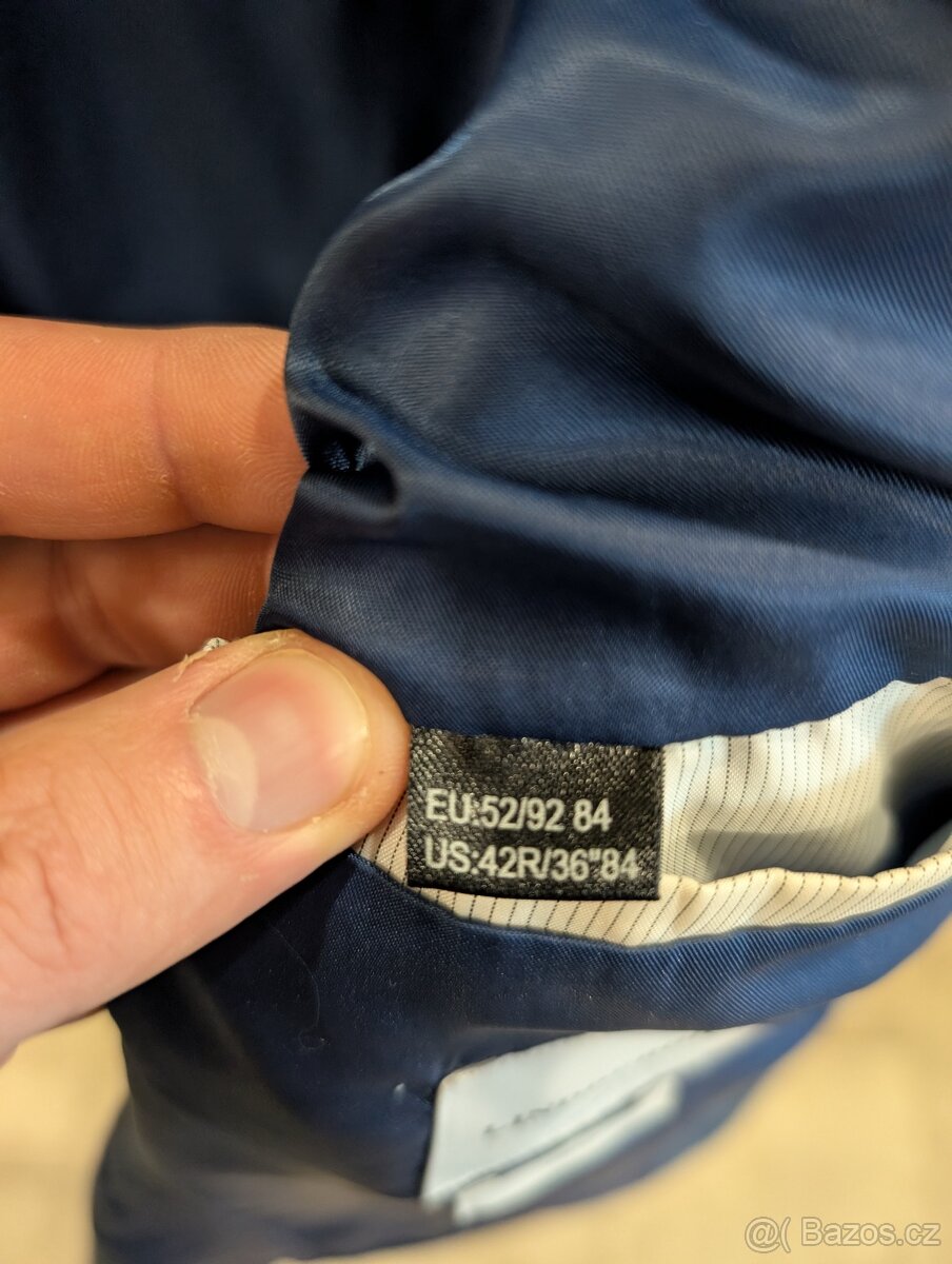 Oblek značky Lindbergh použitý - 3