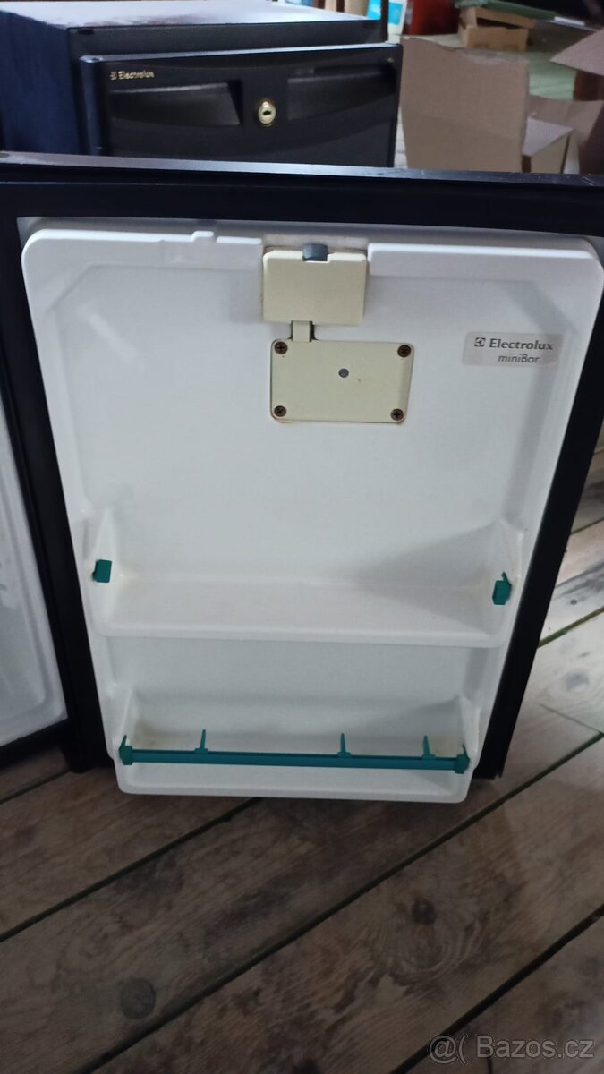 Minibar Electrolux - 3