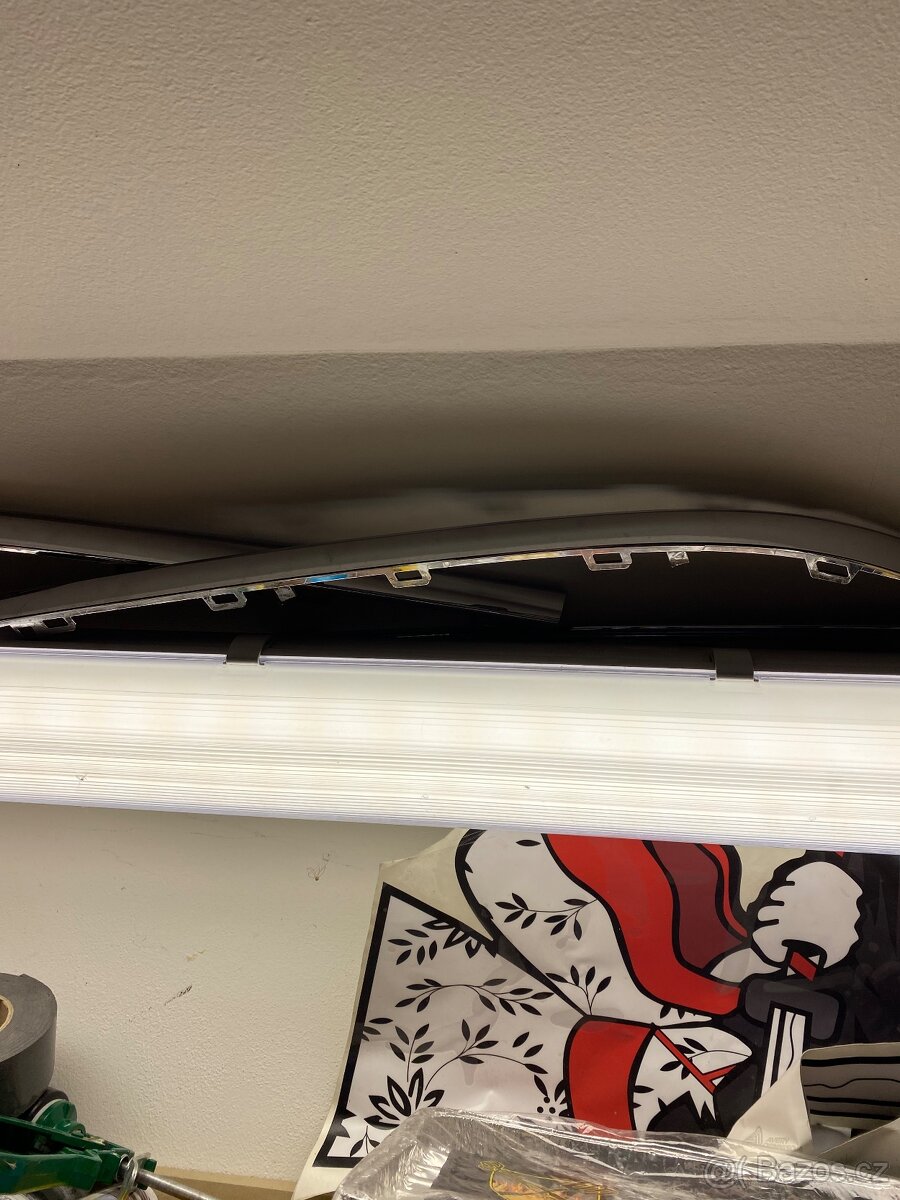 Passat b 8 lišta chrom - 3