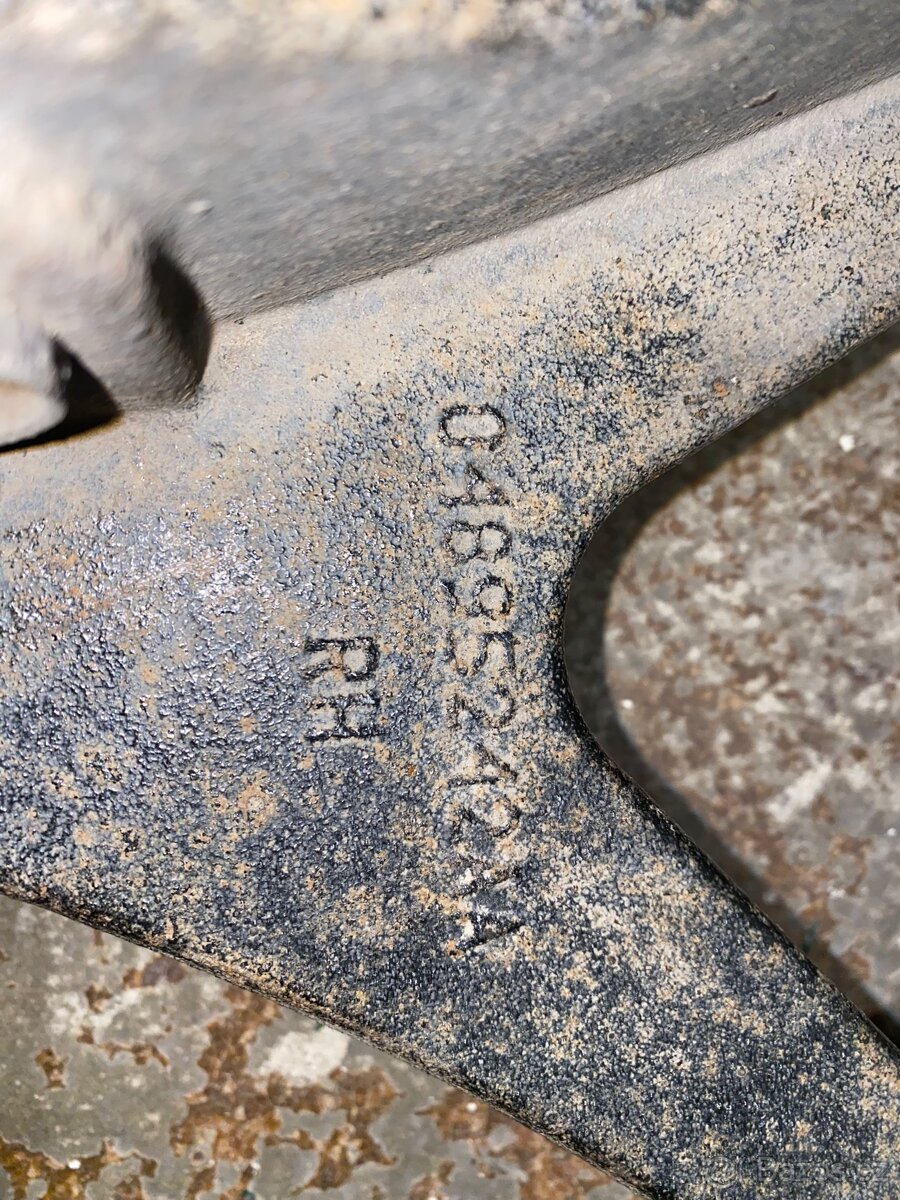 Pravé rameno Chrysler 300c - 3