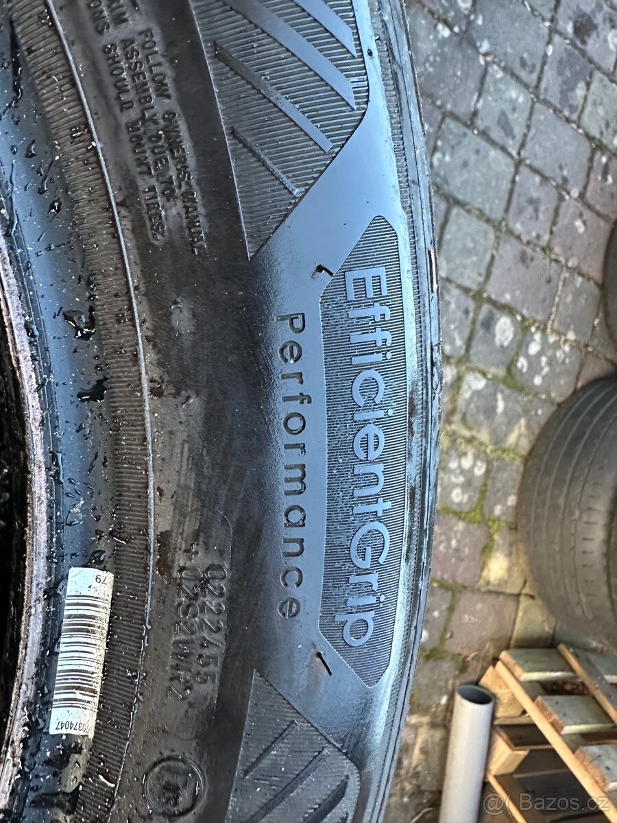 215/55 R18 pneu Good Year Efficient Grip - 3