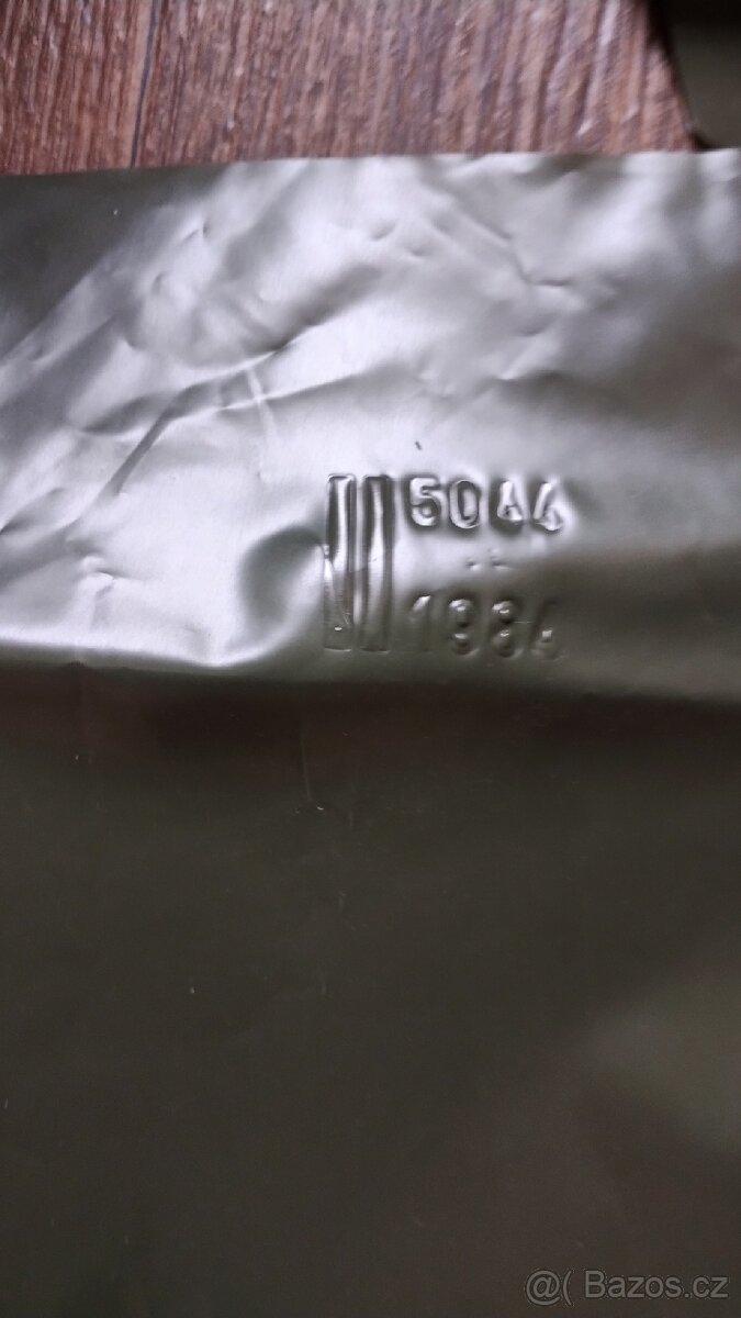 Protichemické obleky-2 kusy - 3