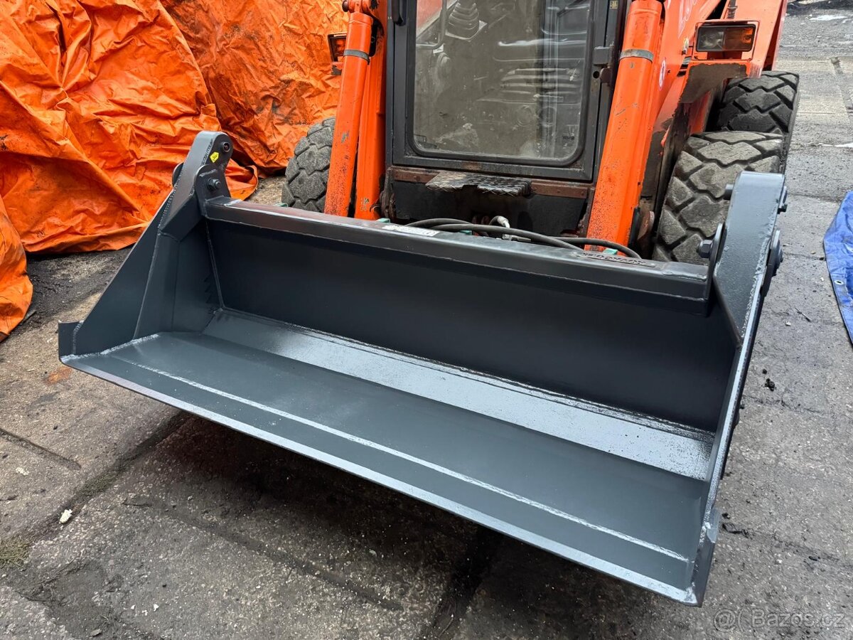 Lopata 4v1 na Locust - 3