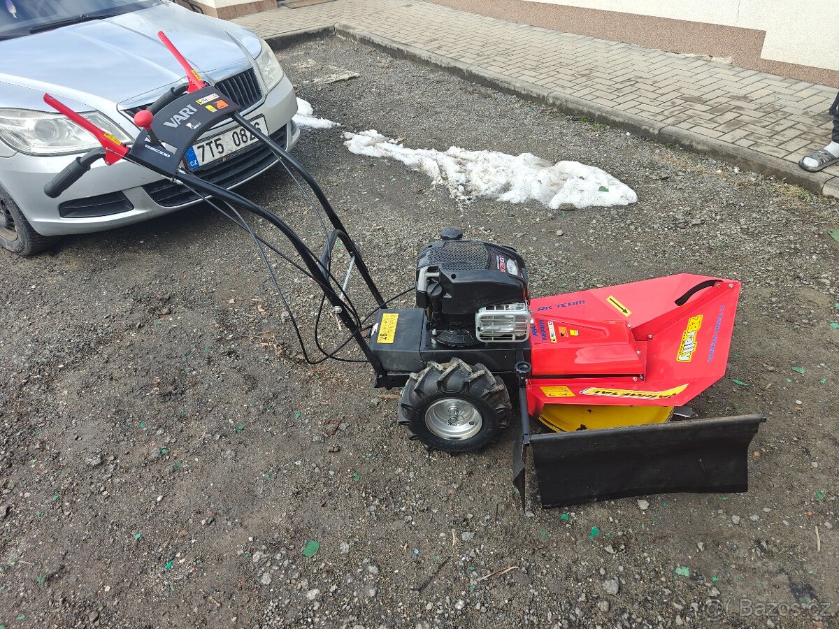 VARI AGATHA DS-521b - 3